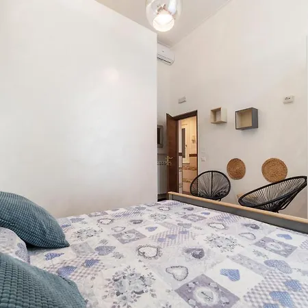 Guesthost - Termini Big Apartment