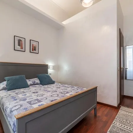 Apartment Guesthost - Termini Big *