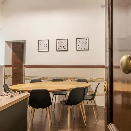 Guesthost - Termini Big Apartment *